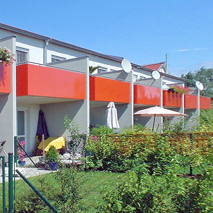 intensive Dachbegrünung auf einer Tiefgarage - Gollner GmbH - Dachdeckerei, Spenglerei, Garten- und Landschaftsgestalter
